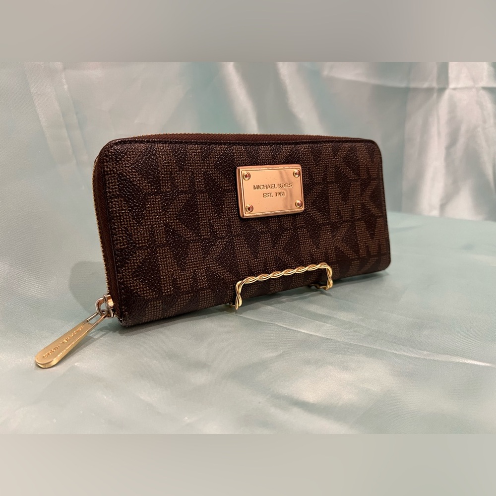 Michael Kors - Brown Leather Signature MK Wallet
